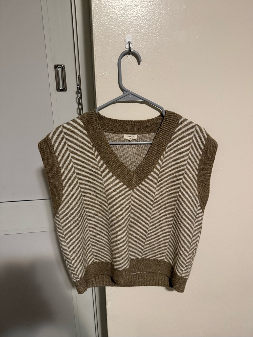 debut Brown and Cream Chevron V-Neck Sweater Vest